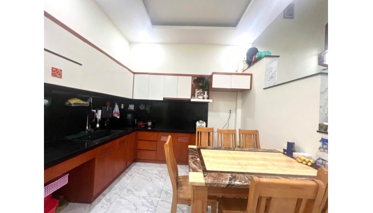 Bán Nhà Hẻm Xe Hơi 3 Tầng 55m2_4.2x13 Chỉ 6.25 tỷ Gần Phạm Văn Đồng Linh Đông Thủ Đức.